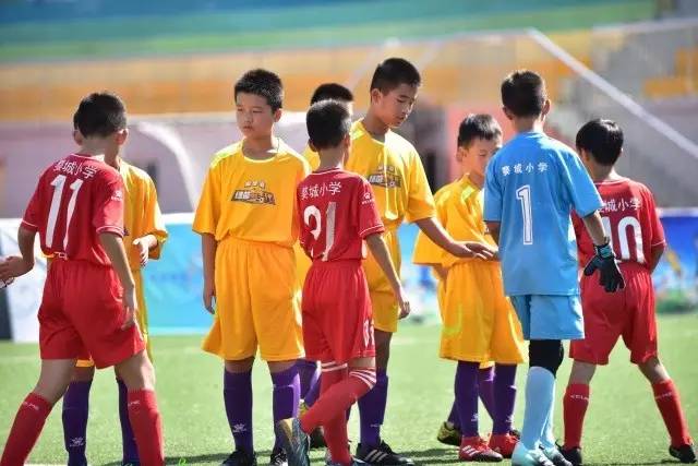 悲情转会！国米飞翼以3000万欧转至罗马，要求主帅亲告不再被重用