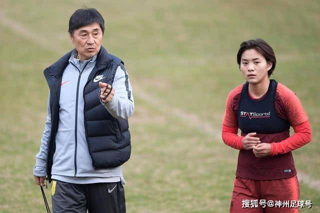 皇马即将宣布签下19岁边锋迪奥曼德，转会费达1.2亿欧元
